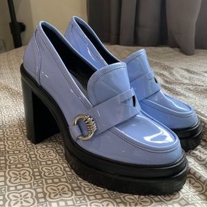 Gianni Bini Women's Slip On Lug Sole Loafers
Round Toe